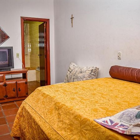 Otima Casa Com Wi-Fi A 350M Da Praia De Peruibe Sp Экстерьер фото